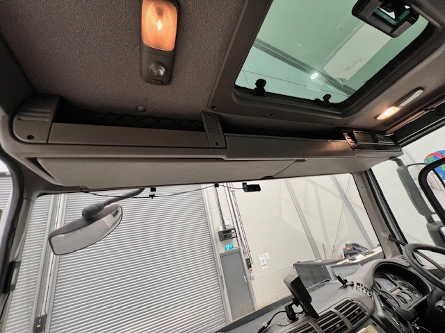 DAF  CF75 310 6×2 Day Cab Dropside Flatbed