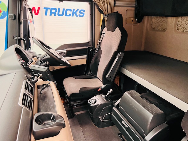 MAN TGX 26.420 6×2 Midlift Tractor Unit