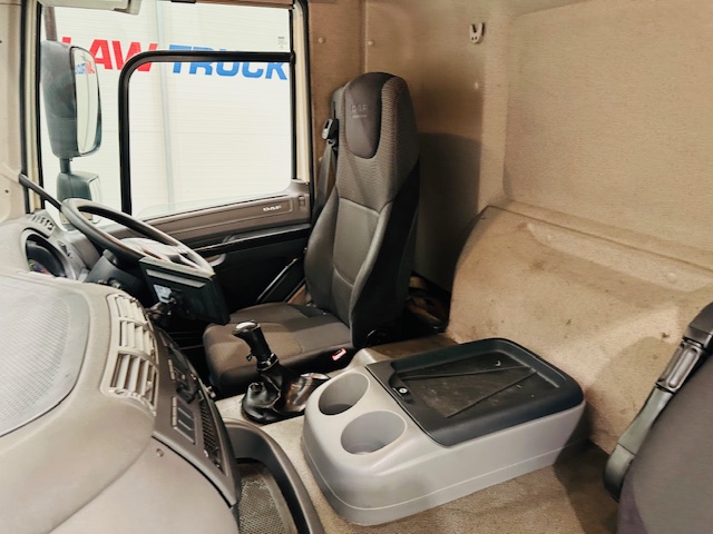 DAF CF 290 6×2 Rear Steer Fridge Box