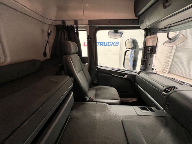 Scania P250 4×2 Sleeper Cab Fridge Box
