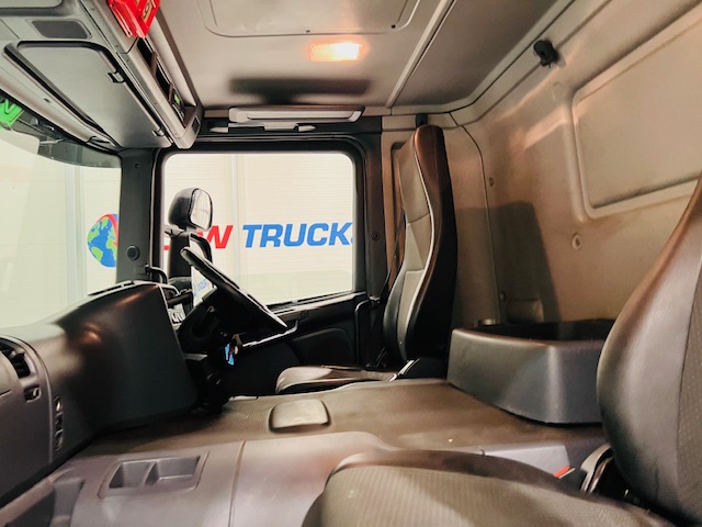 Scania P280 10 Tyre Rear Lift Curtainsider