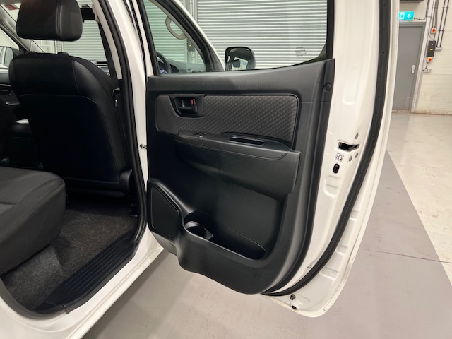 Toyota Hilux 2.5 D-4D 4×4 Double Cab Pick Up