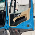 Mercedes Actros 1830 Sleeper Curtainsider Box Van - thumbnail