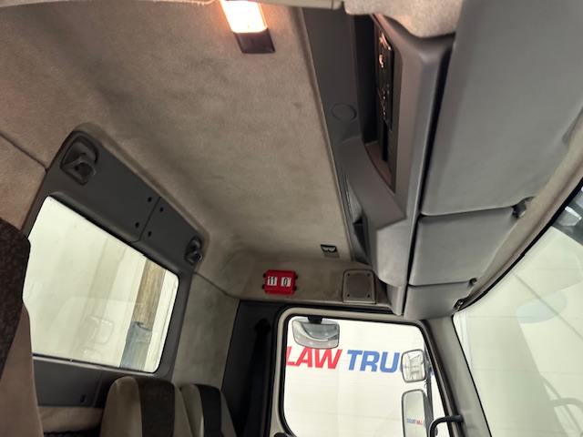 DAF LF45 140 4×2 Mobile Workshop Compressor