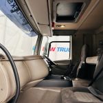 DAF CF65 250 Sleeper Cab Curtainsider - thumbnail