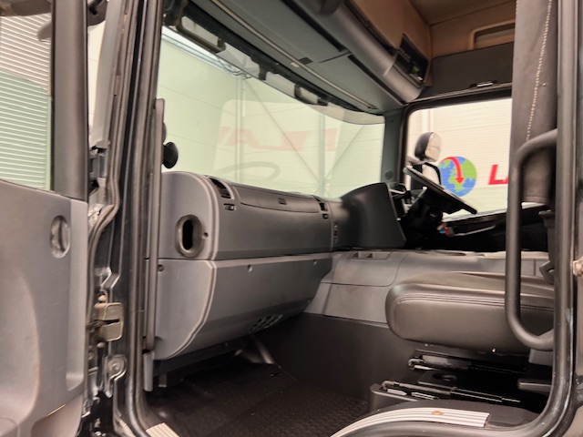 Scania P280 6×2 Highline Rear Lift Curtainsider