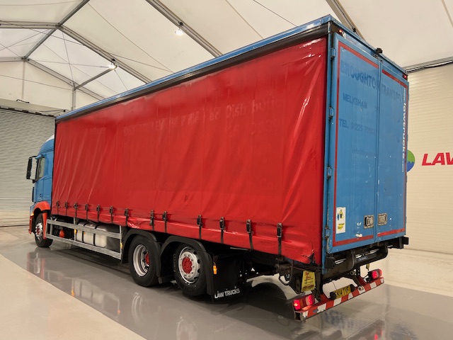 Mercedes Actros 2530 6×2 Sleeper Cab Curtainsider