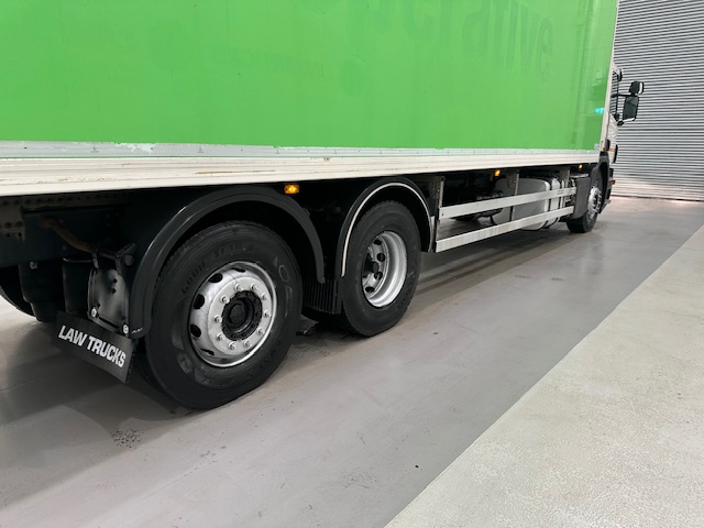 Scania P280 6×2 Rear Lift Day Cab Fridge Box