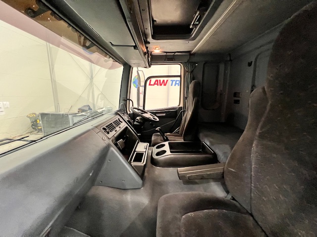 DAF CF85 380 4×2 Sleeper Cab Tractor Unit Manual