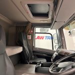 DAF CF75 310 Rear Lift Sleeper Cab Curtainsider - thumbnail