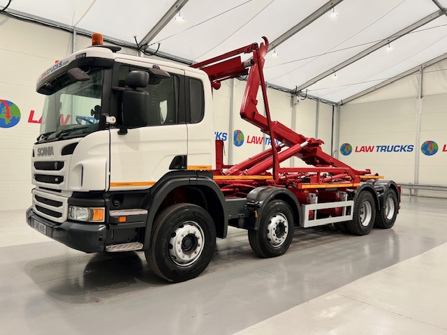 Scania P370 8×4 Rest Cab Hookloader Manual