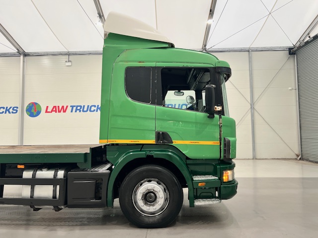 Scania P94 220 4×2 Sleeper Cab Flatbed