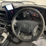 Mercedes 1824 4×2 Day Cab Curtainsider - thumbnail