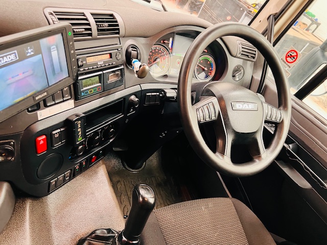 DAF CF 290 6×2 Rear Steer Fridge Box