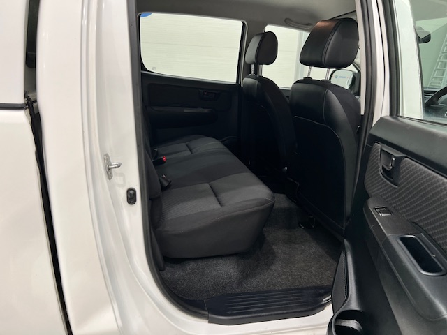 Toyota Hilux 2.5 D-4D 4×4 Double Cab Pick Up