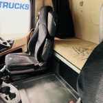 Mercedes Actros 1830 Sleeper Cab Curtainsider - thumbnail