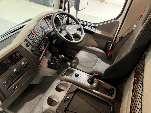 DAF LF 180 Day Cab Fridge Box Manual
