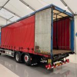 Mercedes Actros 2530 6×2 Sleeper Cab Curtainsider - thumbnail