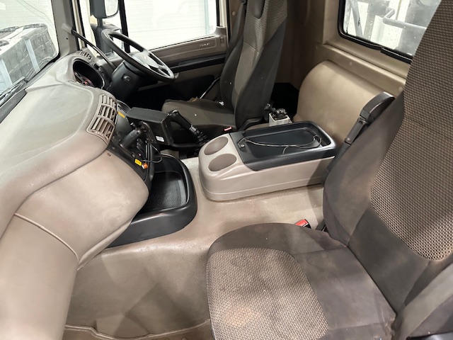 DAF CF75 310 6×4 Steel Tipper Grab Manual