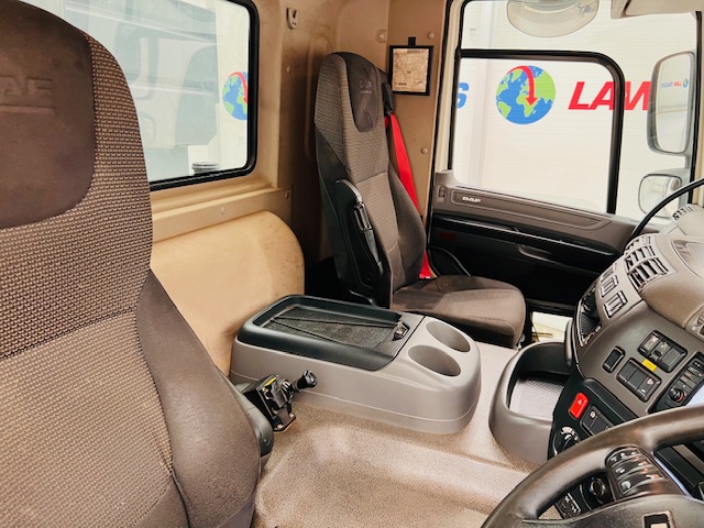 DAF CF 400 8×4 Day Cab Tipper