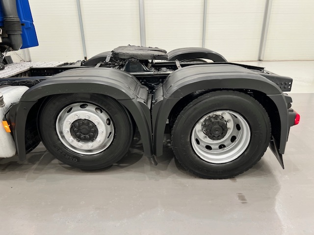 Mercedes Actros 2545 6×2 Midlift Tractor Unit