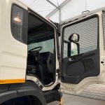 Scania P360 8×4 Day Cab Hookloader Manual - thumbnail