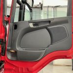 Scania P410 8×4 Day Cab Hookloader Manual - thumbnail