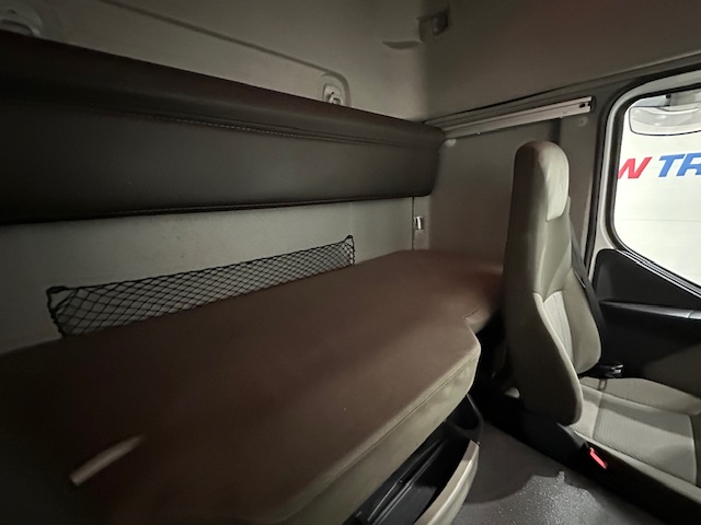 Renault Premium 460 6×2 Midlift Tractor Unit