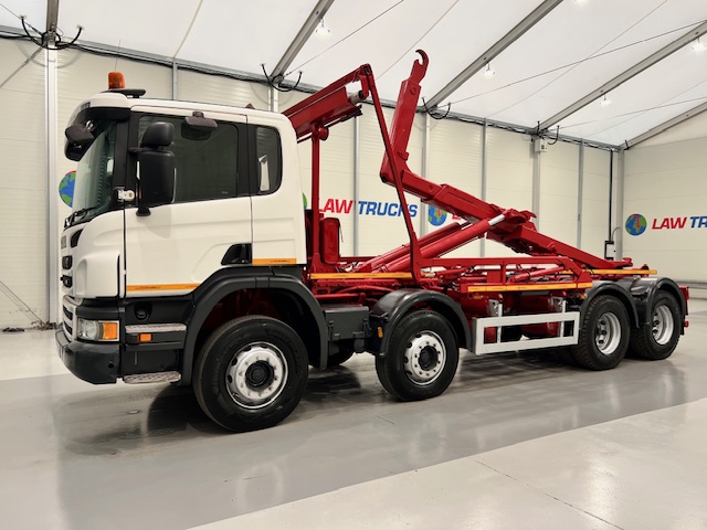 Scania P370 8×4 Rest Cab Hookloader Manual
