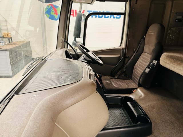 DAF CF65 250 Sleeper Cab Curtainsider