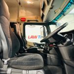 Mercedes Actros 1830 Sleeper Curtainsider Box Van - thumbnail