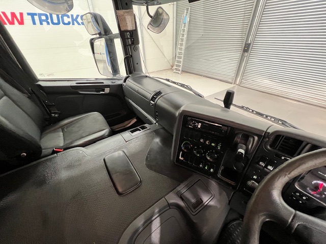 Scania P250 4×2 Sleeper Cab Fridge Box