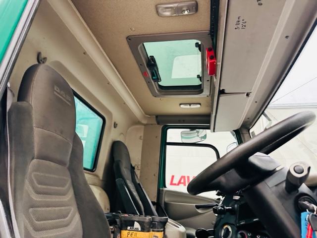DAF CF75 310 Rear Lift Day Cab Dropside Brick Grab