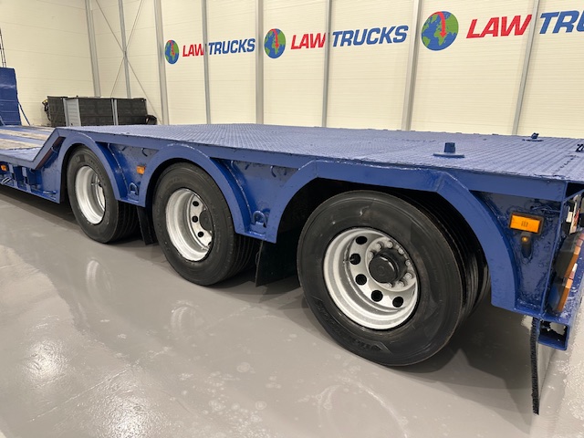 King GTL 48 60 Tri Axle Machinery Carrier Lowloader