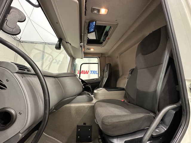 DAF CF 290 6×2 Rear Steer Fridge Box