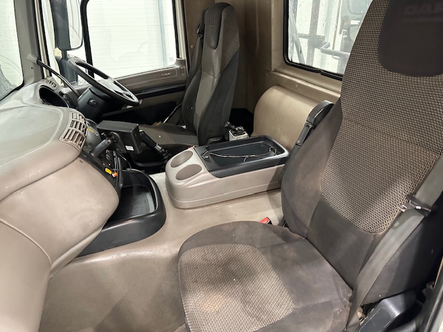 DAF CF75 310 6×4 Steel Tipper Grab Manual