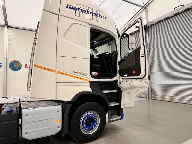 Volvo FH 500 6×2 Midlift Tractor Unit
