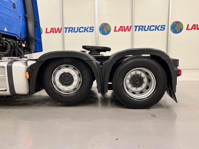 Mercedes Actros 2545 6×2 Midlift Tractor Unit