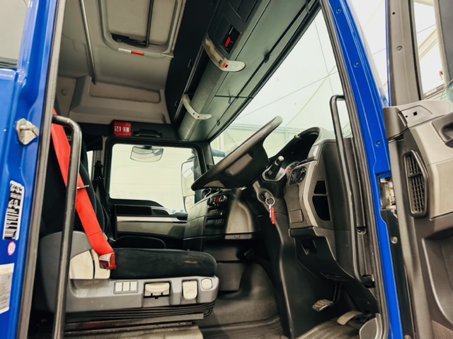 MAN TGX 26.480 6×2 Tractor Unit