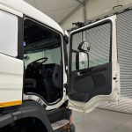 Scania P400 8×4 Sleeper Cab Tipper Manual - thumbnail
