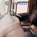 DAF CF 330 6×2 Rear Lift Sleeper Cab Curtainsider - thumbnail