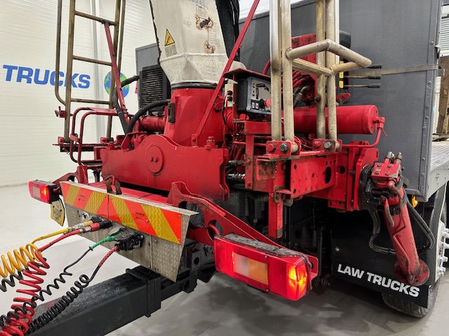 Volvo FH 440 6×2 Rear Lift Brick Grab Drawbar