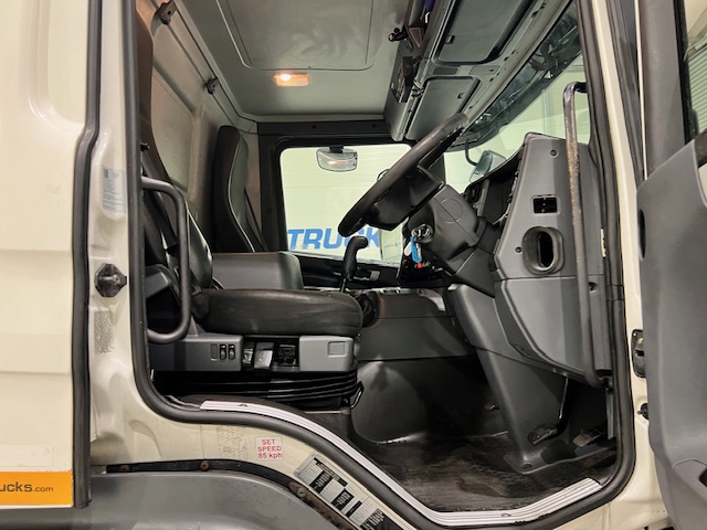 Scania P280 6×2 Rear Lift Day Cab Fridge Box Manual