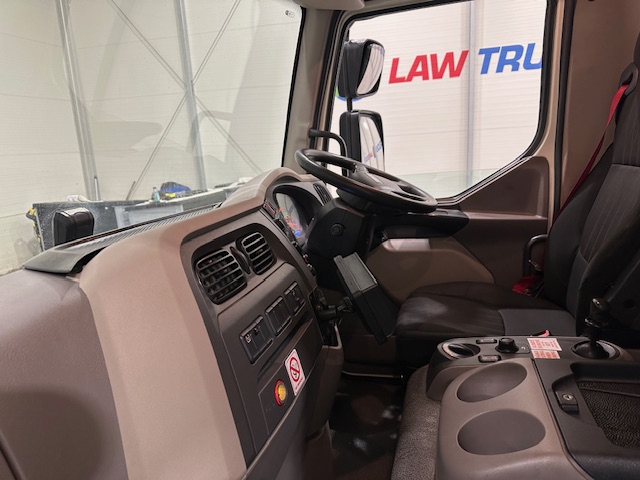 DAF LF 180 4×2 Day Cab Box Van