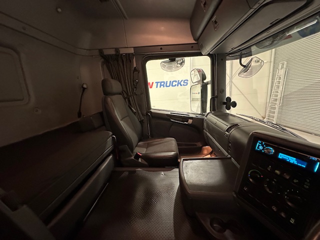 Scania G410 4×2 Sleeper Cab Tractor Unit
