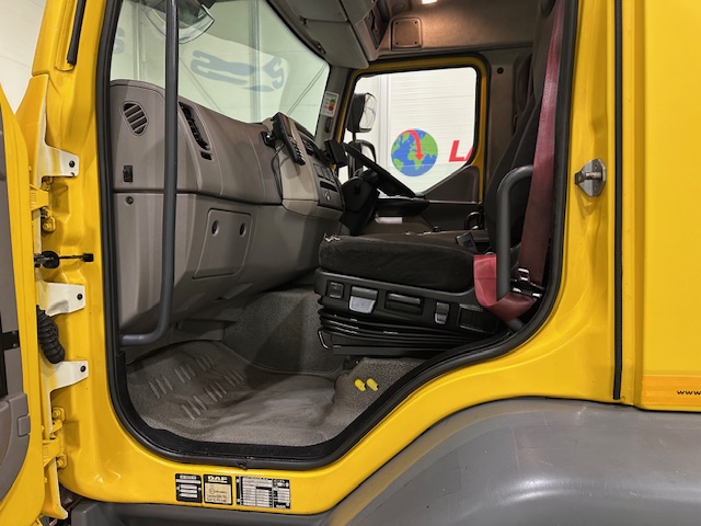DAF LF 250 4×2 Rest Cab Tractor Unit