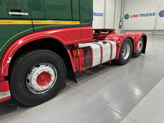 DAF XF 460 6×2 Rear Lift Tractor Unit Manual