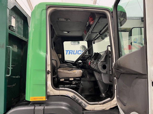 Scania P94 260 6×2 10 Tyre Flatbed Manual