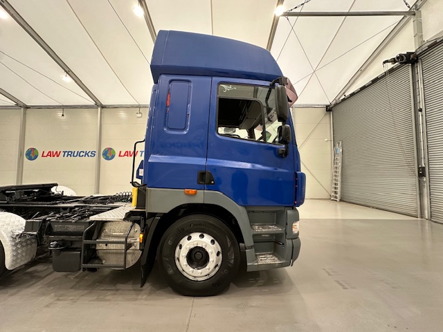 DAF CF85 410 6×2 Midlift Tractor Unit