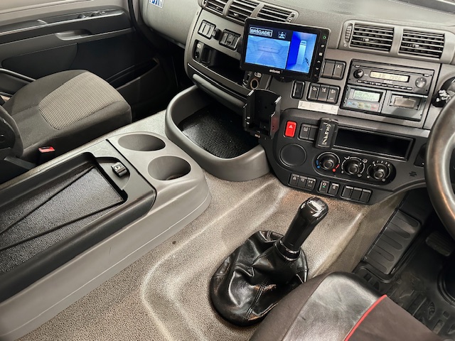 DAF CF 290 6×2 Rear Steer Fridge Box